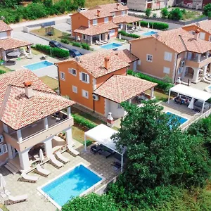 villas-resort-in-pula.pula-hotels.org/